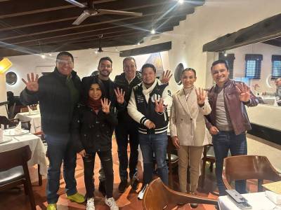 Declinan aspirantes a la candidatura de Morena a la alcaldía de Puebla a favor de Pepe Chedraui