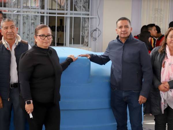 Beneficia Mundo Tlatehui a tres escuelas del municipio con cisternas de captación de agua de lluvia