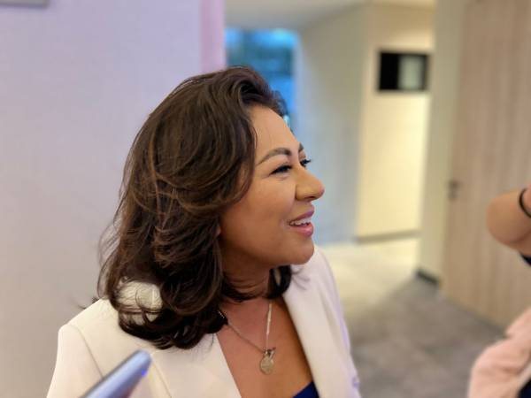 Nadia Navarro irá por PSI a competir por la gubernatura de Puebla