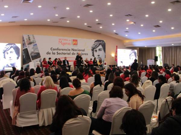 Exitoso Encuentro Nacional de Mujeres del PT en Puebla