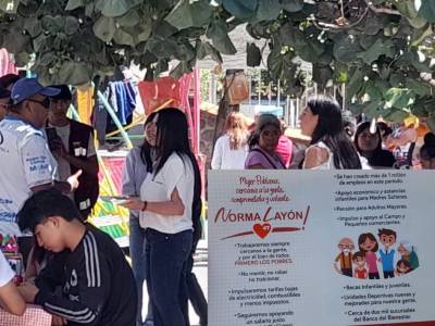 Texmelucan se cae a pedazos y Norma Layón comiendo carnitas en Puebla