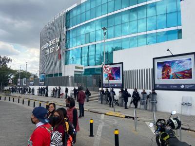 Localiza FGE Puebla en un centro comercial a víctima de secuestro virtual