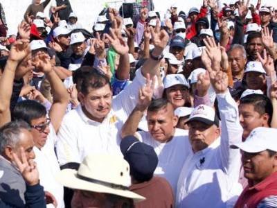 La guerra de las operaciones políticas en Puebla