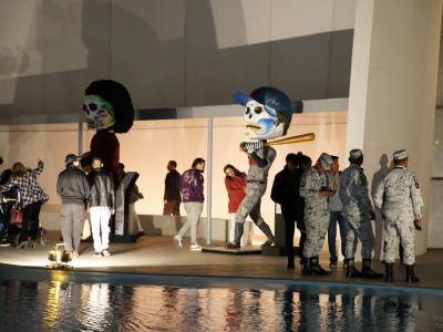 Recibe el Museo Internacional del Barroco grandes esculturas del maestro César Menchaca