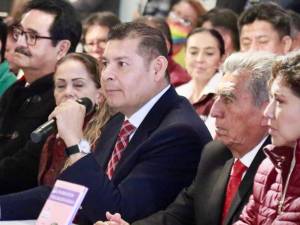 La Megacoalición se integra con quienes amamos a Puebla: Armenta