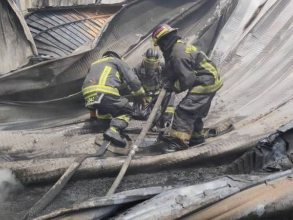 Destaca labor de bomberos de San Andrés Cholula en incendio ocurrido en Atzompa 