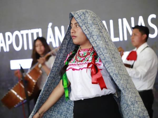 Riqueza artesanal y cultura de Tepeyahualco y Zacapoaxtla, presente en la Feria de Puebla