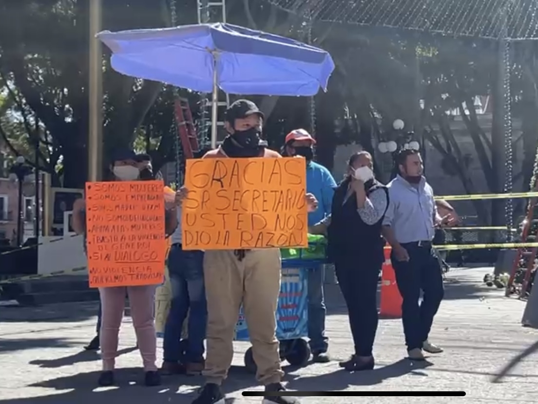 Ambulantes exigen a CRV cumpla acuerdos y permita venta en el zócalo