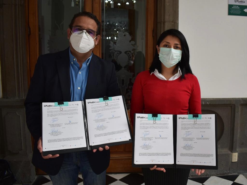 Firman Ayuntamiento de Puebla y la CMIC convenio de colaboración en apoyo a personas migrantes poblanas