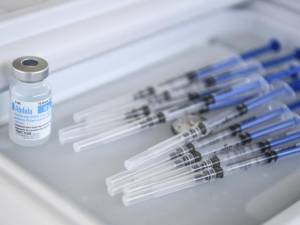 Exhorta gobierno de Sergio Salomón a vacunarse contra la COVID-19