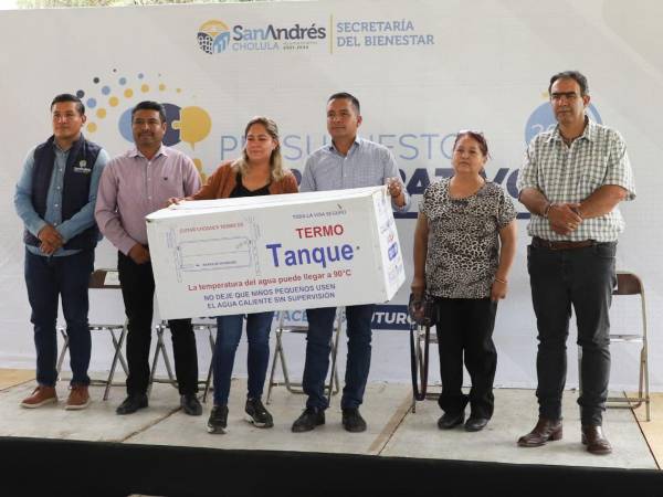 Realiza Mundo Tlatehui tercera entrega de calentadores solares del programa Presupuesto Participativo