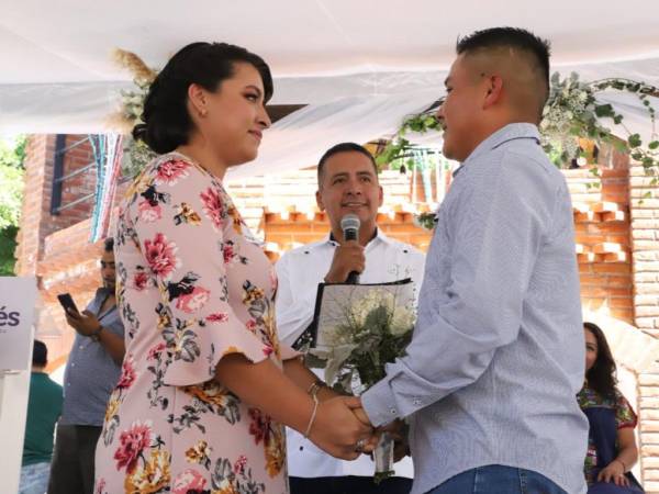 Celebró Mundo Tlatehui la tercera jornada de bodas civiles gratuitas