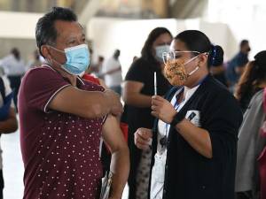 Mantendrá jornada de vacunación contra Covid-19 en 16 módulos de Puebla