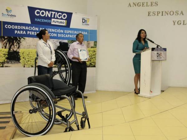 Lupita Cuautle encabeza el 4.º curso de sensibilización dirigido a conductores del transporte público