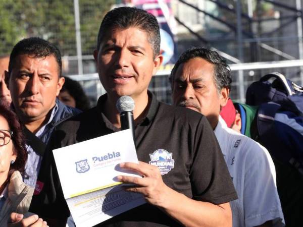 Exhorta Rivera Pérez a locatarios del mercado Amalucan a denunciar agresiones ante la FGE