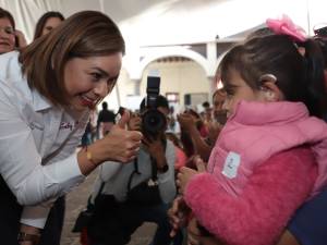 Encabeza Gaby Bonilla entrega de aparatos auditivos y reequipamiento a sistemas municipales DIF