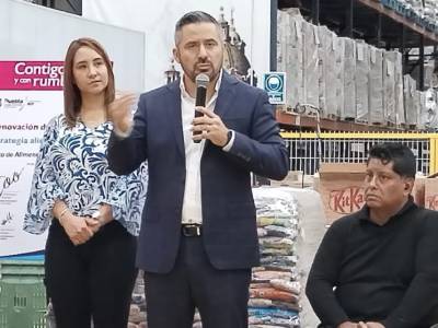 Cientos de ambulantes permanecerán en el Centro Histórico acepta alcalde