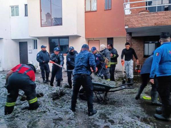 Continúa limpieza en zonas afectadas por la lluvia