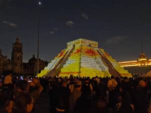 Maizz Visual el estudio  creativo detrás de la nueva proyección en el zócalo capitalino