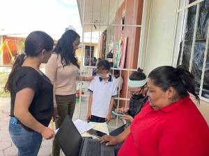 Realiza el Voluntariado del Congreso de Puebla Jornadas de Salud Visual en la Mixteca