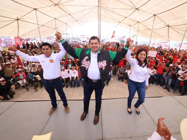 Conectividad carretera y apoyo a productores asegura Armenta en el Seco