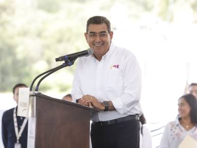 En Puebla población vulnerable cuenta con respaldo del Gobierno Estatal: Sergio Salomón 