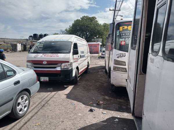 Supervisa gobierno estatal condiciones de operación de conductores del transporte público