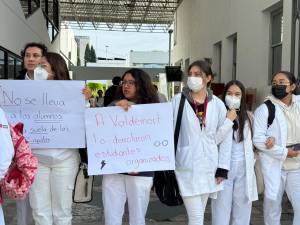 Protestan en UPAEP, estudiantes exigen mejoras y acusan amenazas y hostigamiento