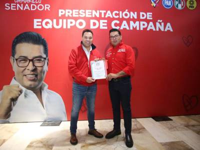 Nombra Néstor Camarillo a su coordinador general de campaña