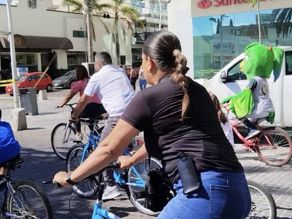 Entrega Adán Domínguez 80 nuevas bicicletas en “El Gran Paseo Muy Padre”
