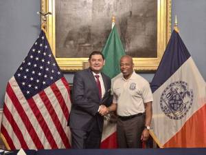 Continúa el gobierno de transición su gira de acercamiento y de trabajo en Nueva York.