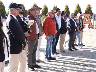 Presente Sergio Salomón en entrega de trofeos del Gran Premio Longines CSI 4 &quot;World Cup Puebla 2024&quot;