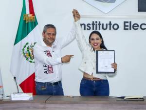 Tonantzin Fernández recibe constancia de mayoría como próxima presidenta de San Pedro Cholula