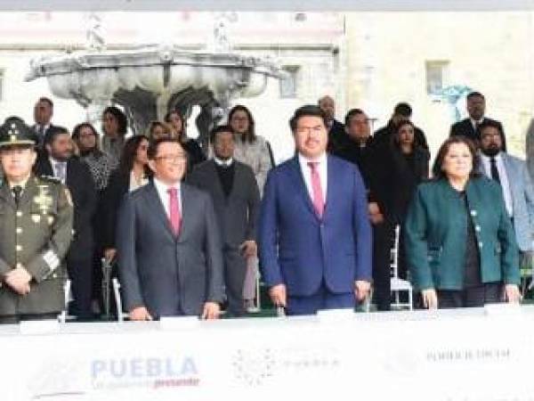 Autoridades estatales conmemoran a mexicanos que forjaron  historia de México