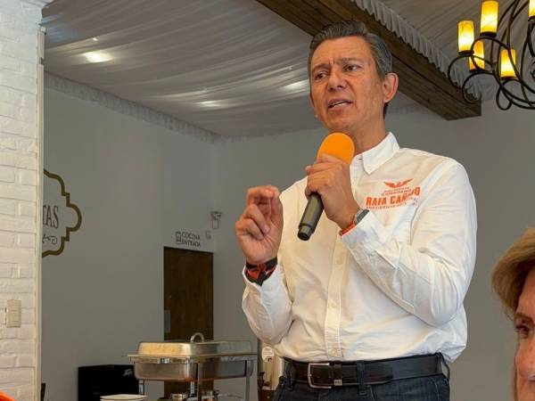 Rafael Cañedo se reúne con “empresarios importantes” de Puebla