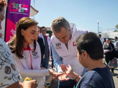 SMDIF cumple el sueño de familias con visita a Mundo Imagyna, en Morelos