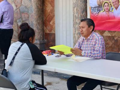 Vecinos de Santo Tomás Chautla, agradecen a JLF su disposición para atender sus necesidades