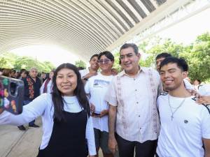 Preside Sergio Salomón inauguración del techado en la secundaria general “Ricardo Flores Magón”