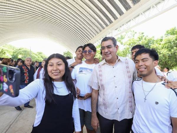 Preside Sergio Salomón inauguración del techado en la secundaria general “Ricardo Flores Magón”