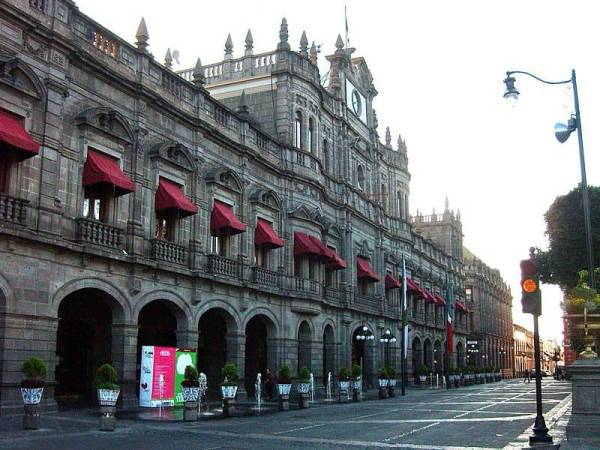 Recortan más de 51 mdp al Ayuntamiento de Puebla desde la Federación