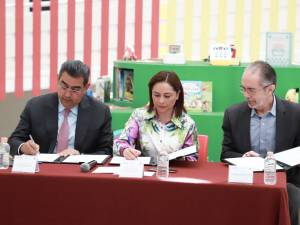 Ratifican Gobierno Estatal y Granjas Carroll trabajo conjunto por personas bajo resguardo del SEDIF