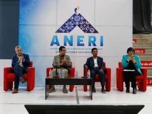 Empresarios reflexionan sobre bienestar laboral en Congreso ANERI