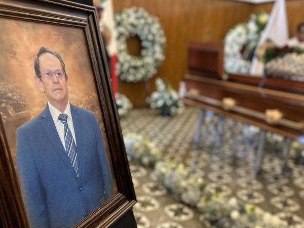 Realizan homenaje póstumo para Epigmenio Rojas