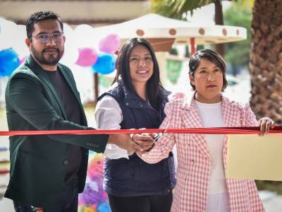 Mejora Rocio Simón espacios en jardín de niños de San Jerónimo Tecuanipan