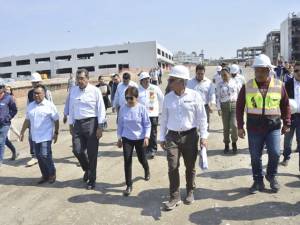 La Rectora María Lilia Cedillo Ramírez y el gobernador Sergio Salomón Céspedes Peregrina realizan recorrido por CU2