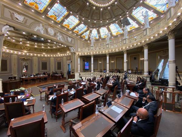 Aprueban en el Congreso sustitución de presidencias, secretarías y vocalías de diversas Comisiones y Comités