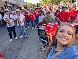 Shamy Spezzia y la Orquesta Sinfónica de Huejotzingo brilla en el Carnaval de Passaic