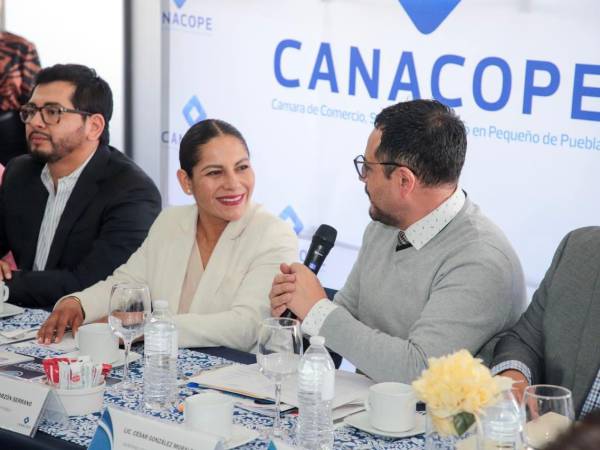 Participa Lupita Cuautle en la Junta de Consejo de Canacope 