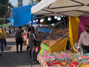 Disfrutan miles de poblanos de la verbena popular en ”El Calvario”