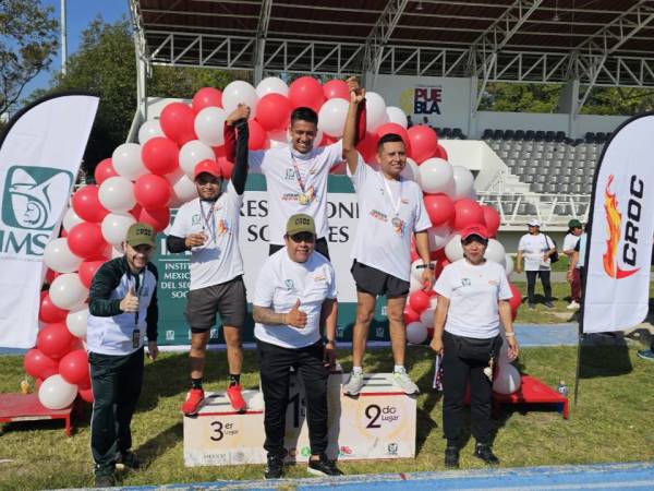 Participa IMSS Puebla activamente con la CROC en carrera “Corriendo por tu salud”